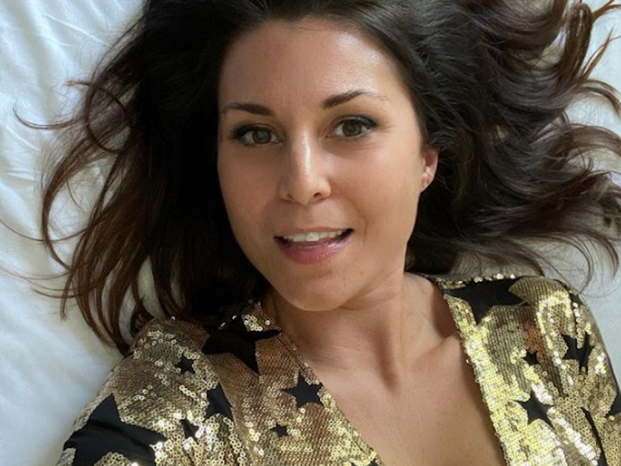 Vanessa Blumhagen, hier auf einem Instagram-Selfie vom Mai 2021, zeigt sich gern modisch und sexy.