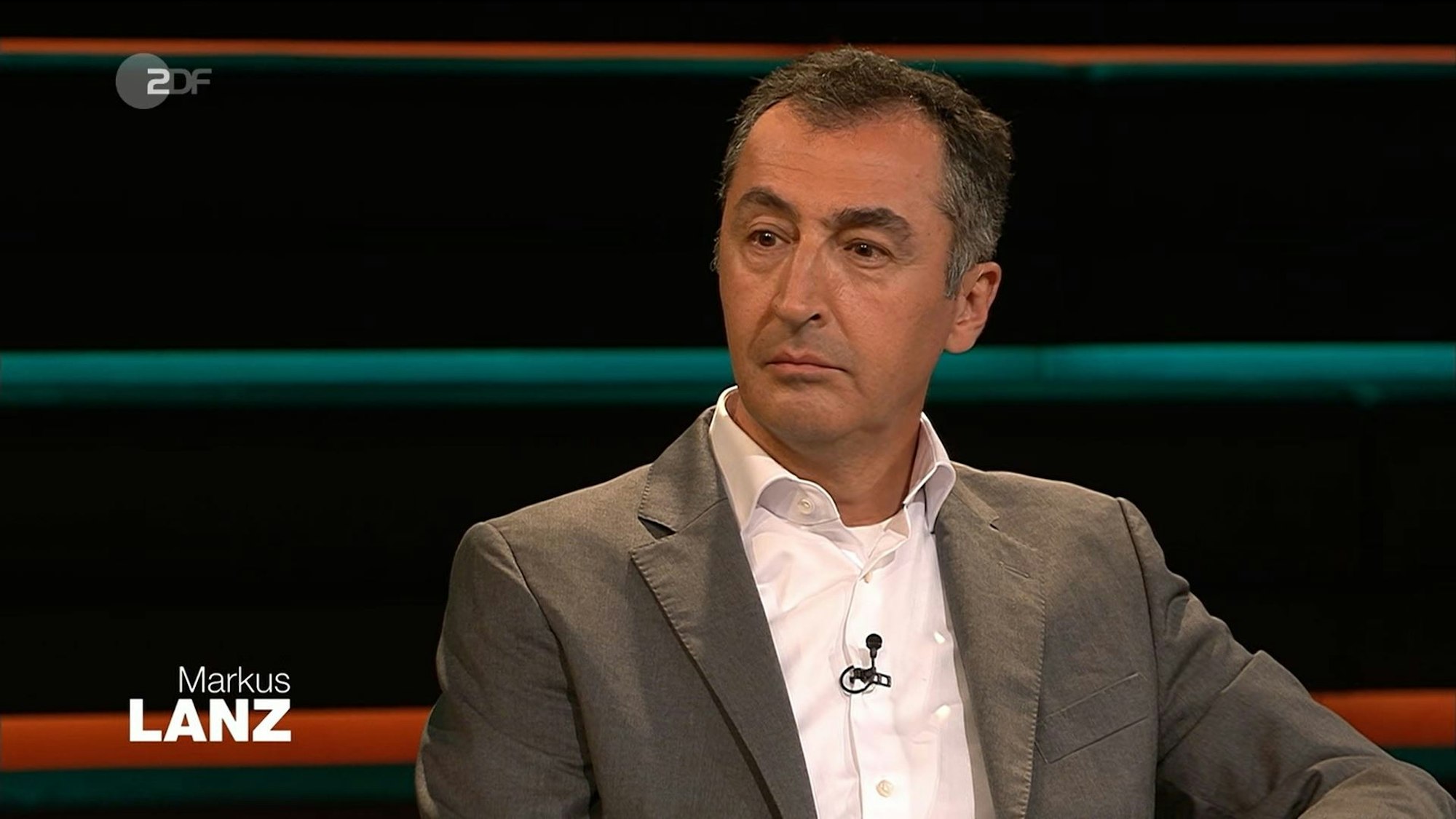 Grünen-Politiker Cem Özdemir sollte bei „Markus Lanz“ eigentlich über den Wahlkampf reden. Doch schon zu Beginn der Sendung war er den Tränen nah.