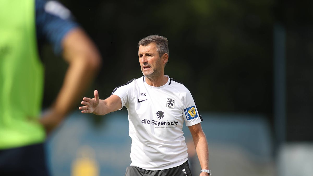 Trainer Michael Köllner (TSV 1860 München) darf am Sonntag nicht ins Stadion beim Hallescher FC.&nbsp;