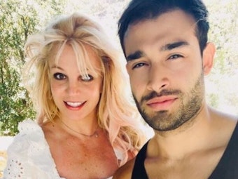 US-Sängerin Britney Spears postet am 25. August 2021 ein gemeinsames Selfie mit Freund Sam auf Instagram. Der Screenshot wurde am 13. September anlässlich der Verlobung des Paares gemacht.