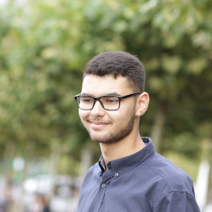 Anas Al-Quar´an (hier am 10. September 2021 in Düsseldorf) ist mit 18 Jahren der jüngste Kandidat der Grünen in Düsseldorf