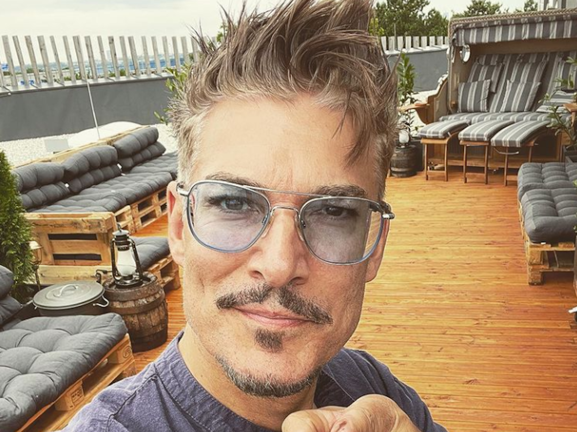 Auf Instagram zeigt er stolz seine erschlankte Figur: Chris Töpperwien, hier auf einem Selfie im Juli, hat stark abgenommen.