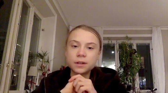 Greta Thunberg, schwedische Klimaaktivistin, spricht während eines Videointerviews mit der Deutschen Presse-Agentur dpa in die Kamera.