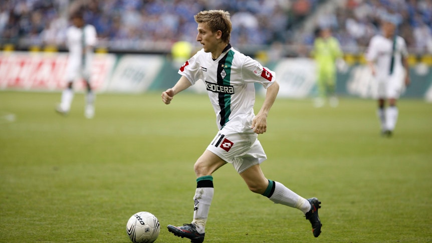 Marko Marin, ehemaliger Spieler von Borussia Mönchengladbach, läuft mit dem Ball am im Spiel der Gladbacher am 10. Mai 2009.