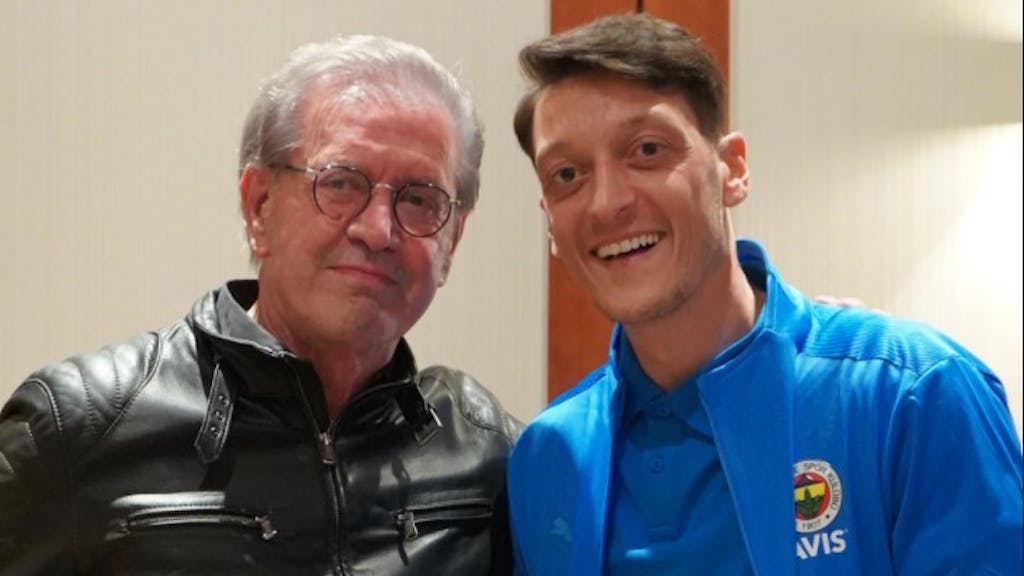Jürgen Todenhöfer und Mesut Özil