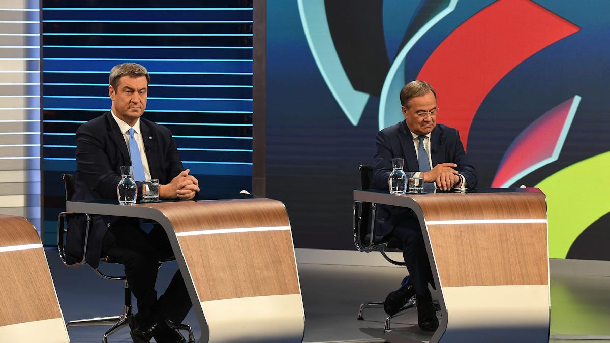Markus Söder neben Armin Laschet in der Wahl 2021 Schlussrunde in ARD/ZDF.