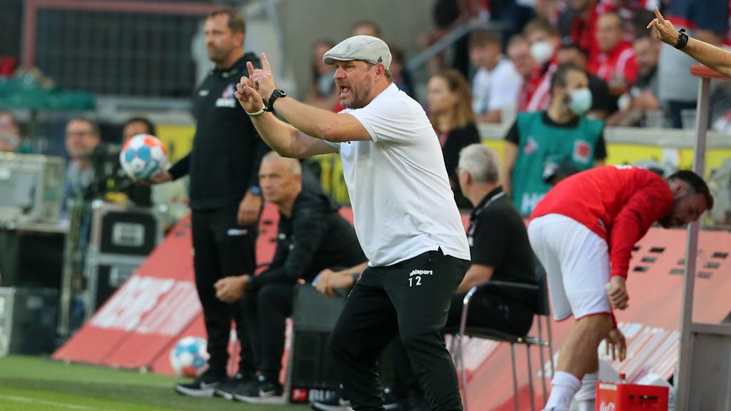 Steffen Baumgart trainiert den 1. FC Köln gegen RB Leipzig.