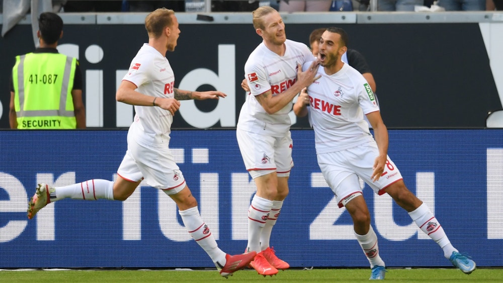 Ellyes Skhiri bejubelt sein Tor gegen Eintracht Frankfurt.