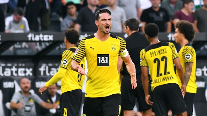 Mats Hummels spielt für Borussia Dortmund gegen Borussia Mönchengladbach.