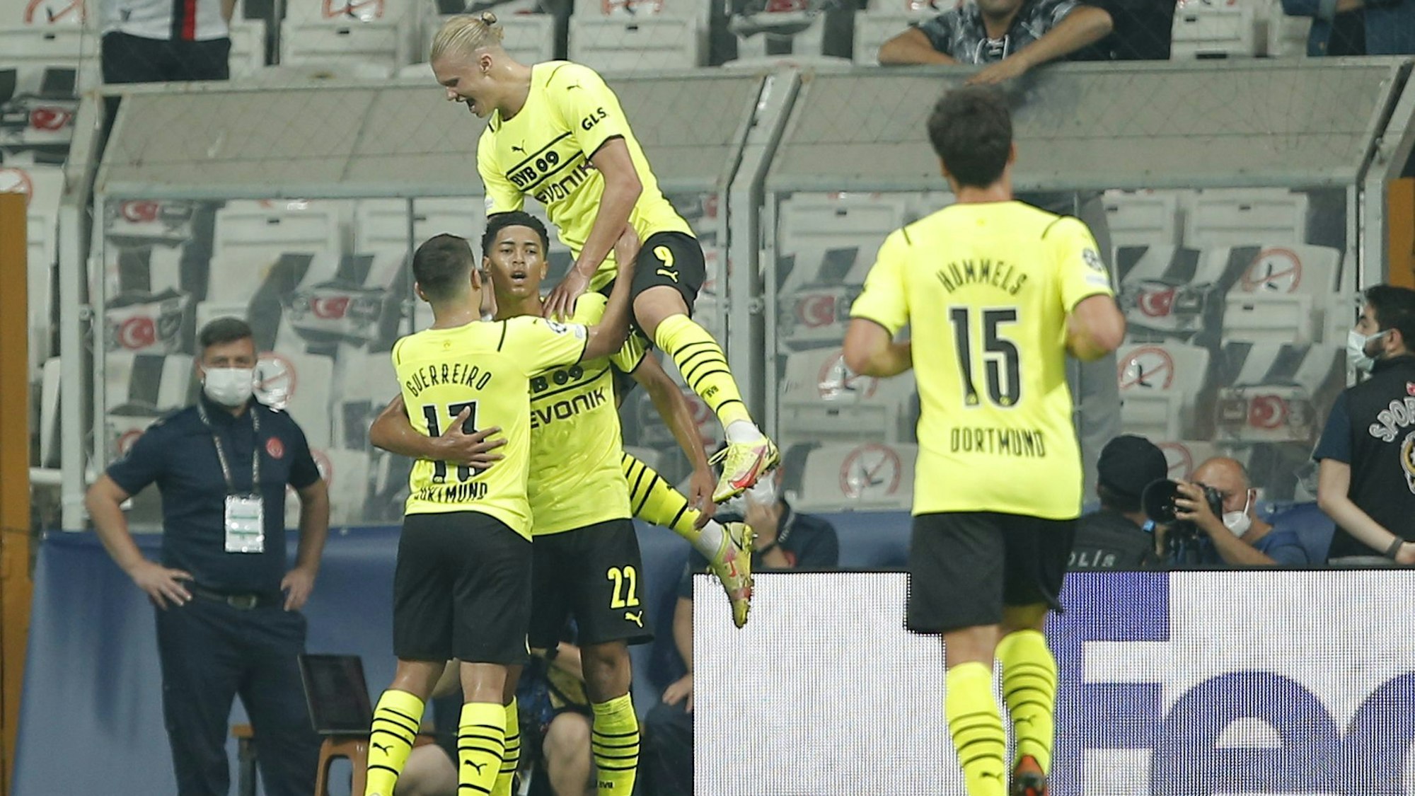 Dortmund players celebrate after Dortmund's Jude Bellingham scored his side's opening goal during the Champions League Group C soccer match between Besiktas and Borussia Dortmund at the Vodafone Park Stadium in Istanbul, Turkey, Wednesday, Sept. 15, 2021. (AP Photo)