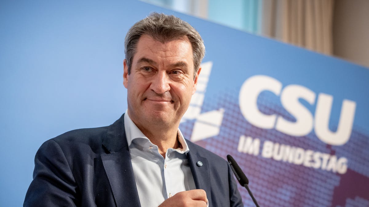 Markus Soeder, CSU-Vorsitzender und Ministerpräsident von Bayern, spricht nach der Sitzung der CSU Landesgruppe im neugewählten Bundestag.