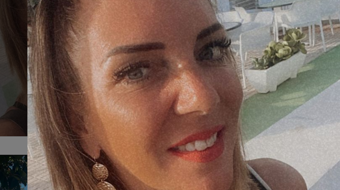 Mallorca-Auswanderin Danni Büchner lächelt auf einem Instagram-Selfie vom 11. Juli 2021 in die Kamera.