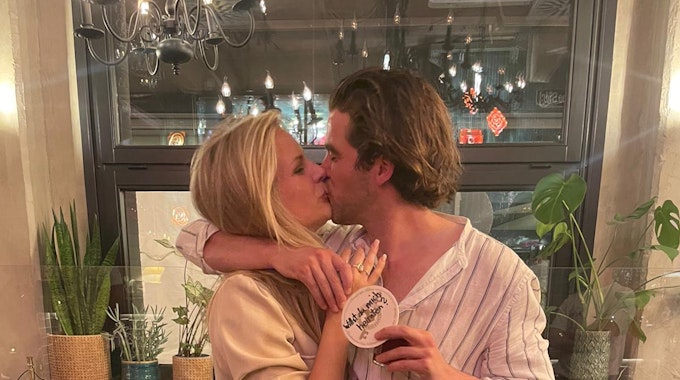 Daniel Peukmann und Caro Noeding wollen im Juli 2022 heiraten.