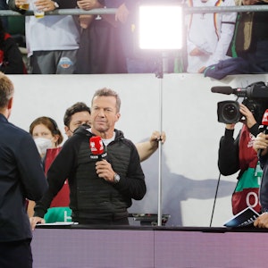 Bundestrainer Hansi Flick im Interview mit Lothar Matthäus und Florian König bei RTL.