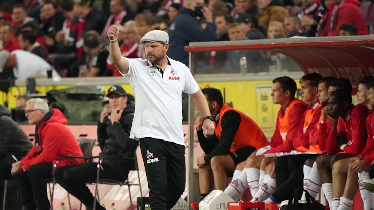 Steffen Baumgart trainiert den 1. FC Köln gegen Greuther Fürth.