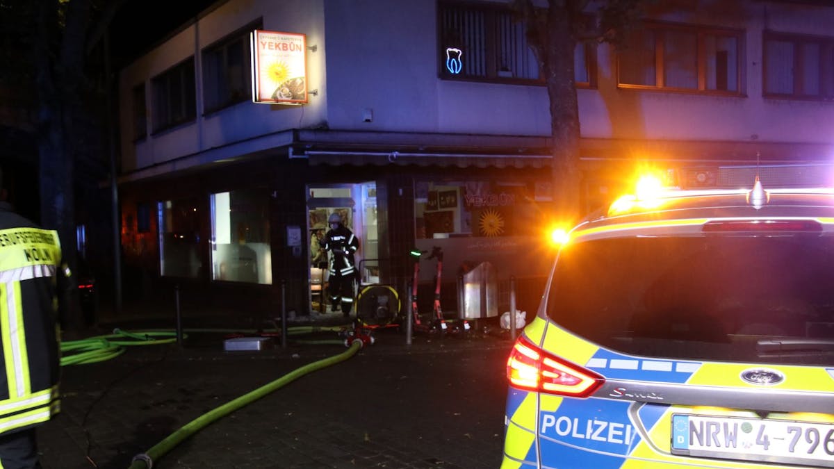 Köln: Feuerwehr bei einem Einsatz wegen eines Brands in Humboldt-Gremberg&nbsp;