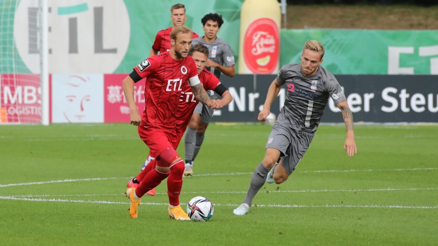 Marcel Risse spielt für Viktoria Köln gegen den FSV Zwickau.