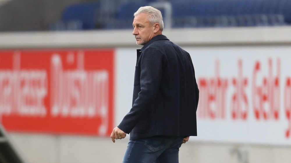 Trainer Pavel Dotchev steht beim MSV Duisburg in der 3. Liga an der Seitenlinie.