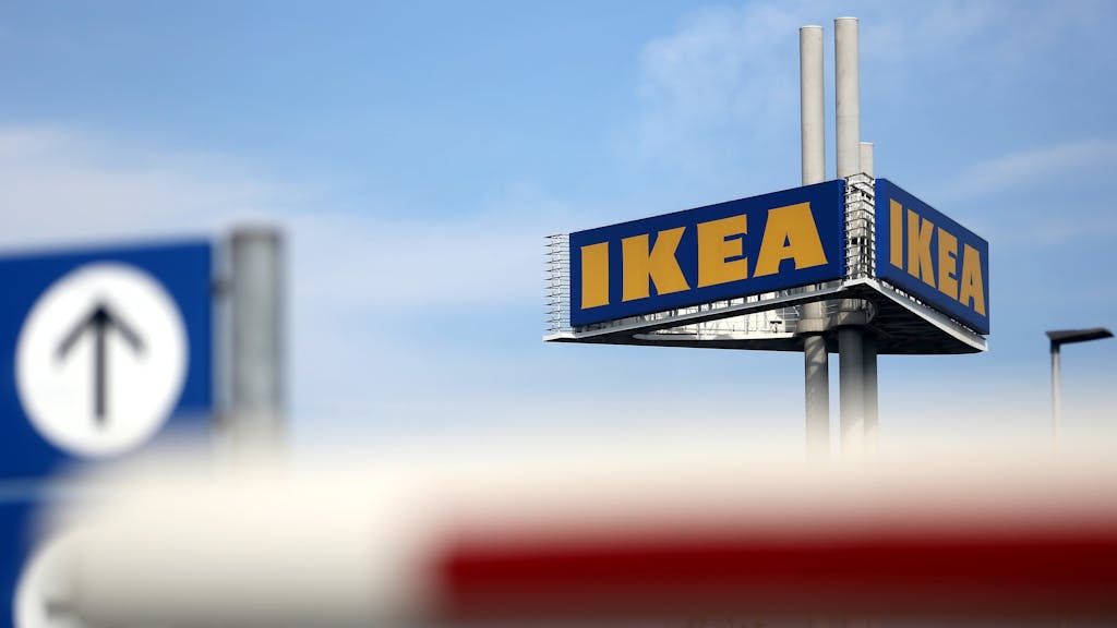 So wie viele andere Unternehmen auf der ganzen Welt hat auch Ikea mit der globalen Versorgungskrise zu kämpfen.