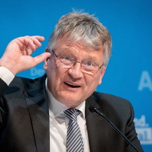 Jörg Meuthen spricht bei einer Pressekonferenz. Der 60-Jährige will nicht mehr für den AfD-Vorsitz kandidieren.