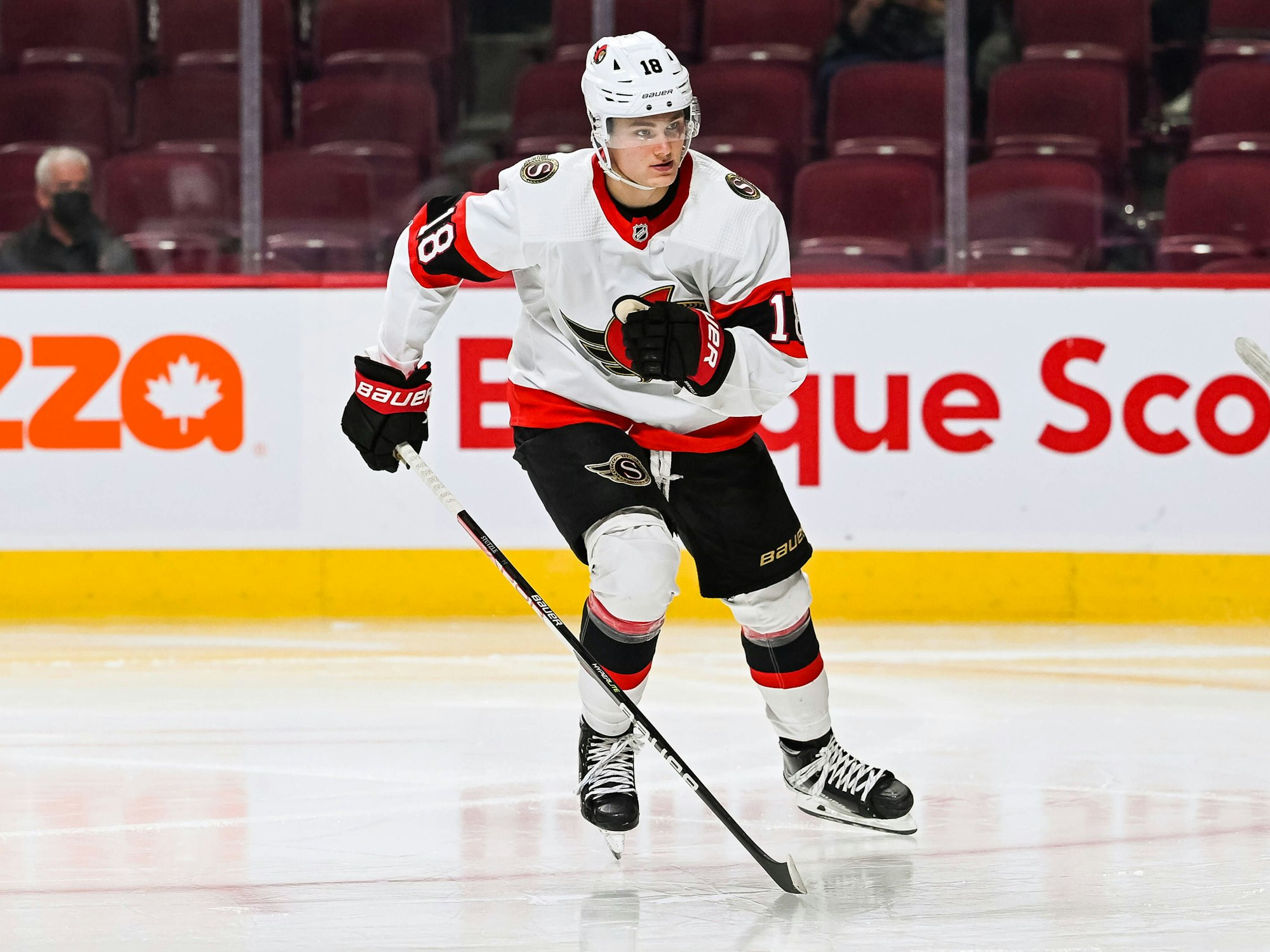 Eishockey-Talent Tim Stützle beim NHL-Spiel seiner Ottawa Senators gegen die Montreal Canadiens