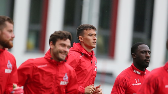 Jonas Hector, Dejan Ljubicic und Kingsley Schindler im Training des 1. FC Köln