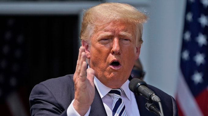 Donald Trump, ehemaliger Präsident der USA, spricht im Juli 2021 im Trump National Golf Club.