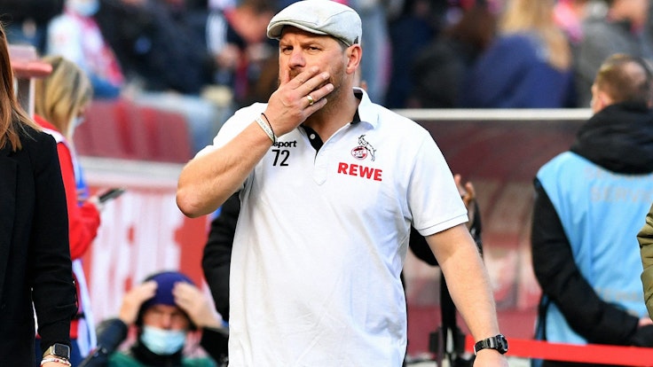 Steffen Baumgart vor dem Spiel seines 1. FC Köln gegen Bayer 04 Leverkusen.