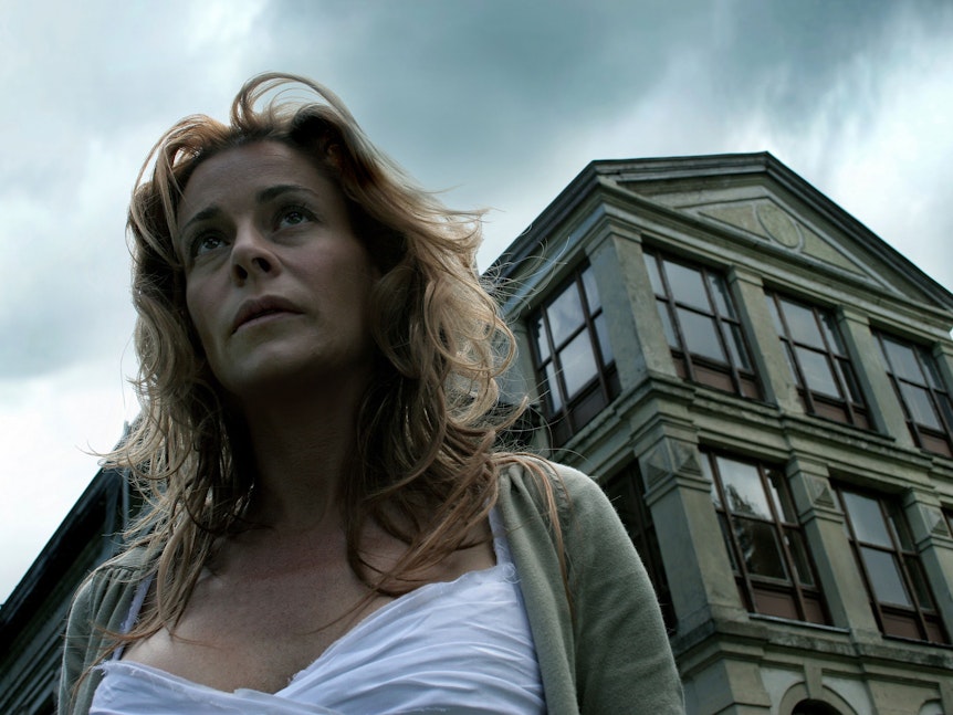„Das Waisenhaus“ gehört zu den besten Horrorfilmen bei Amazon Prime, die kostenlos im Abo enthalten sind.