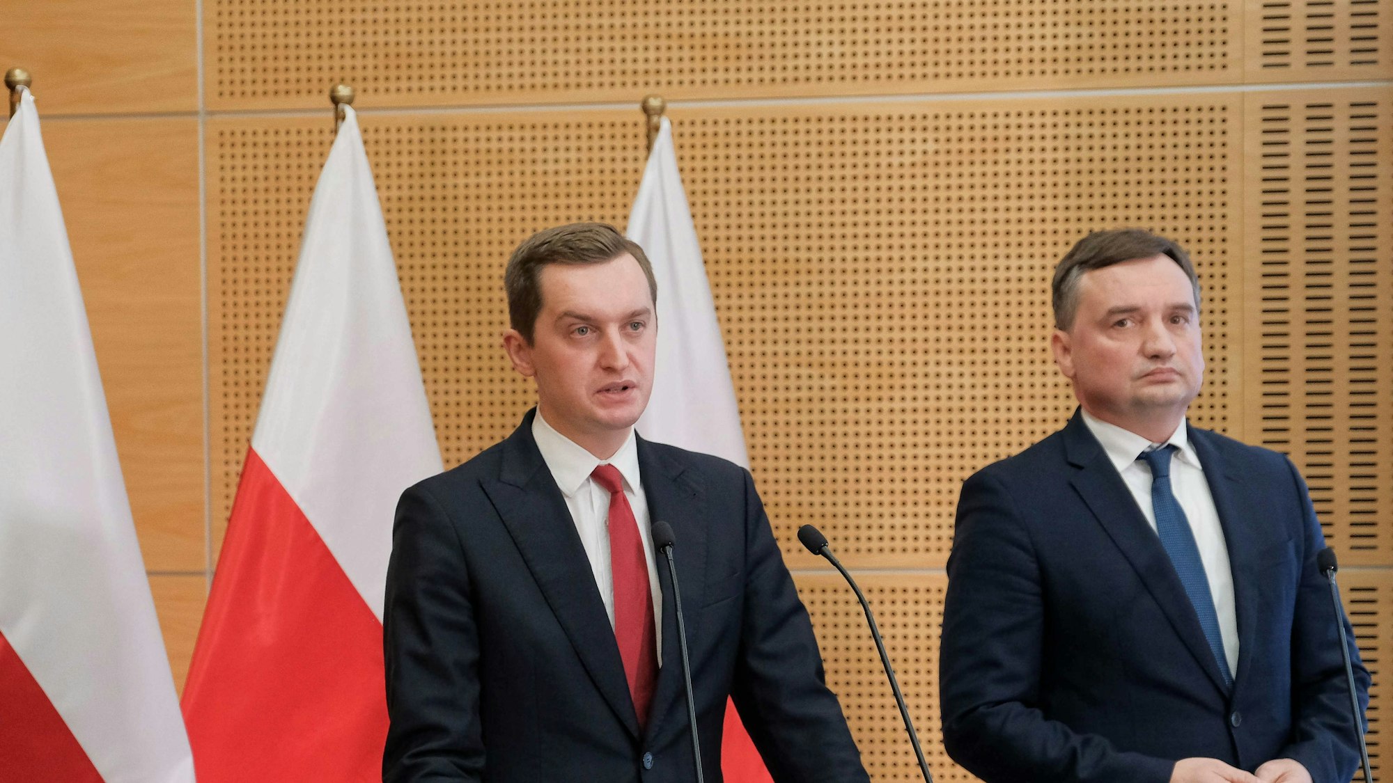 Polens Justizminister Zbigniew Ziobro und sein Stellvertreter Sebastian Kaleta.