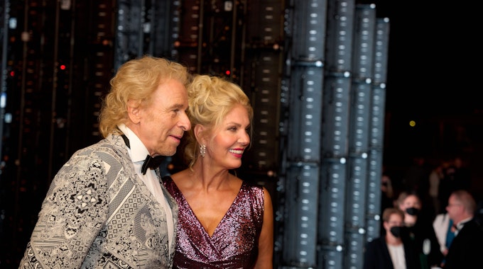 Thomas Gottschalk und seine Partnerin Karina Mroß bei der Marken-Gala in Frankfurt in der Alten Oper.&nbsp;