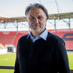 Dietmar Beiersdorfer bei seiner Vorstellung als neuer Geschäftsführer Sport und Kommunikation.