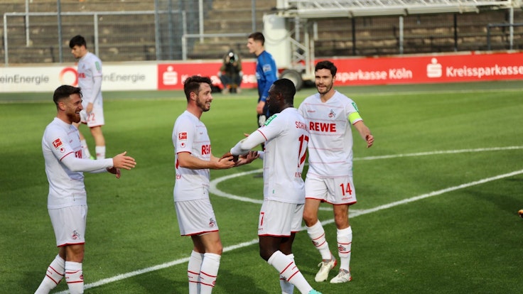 Kingsley Schindler scores against SC Paderborn