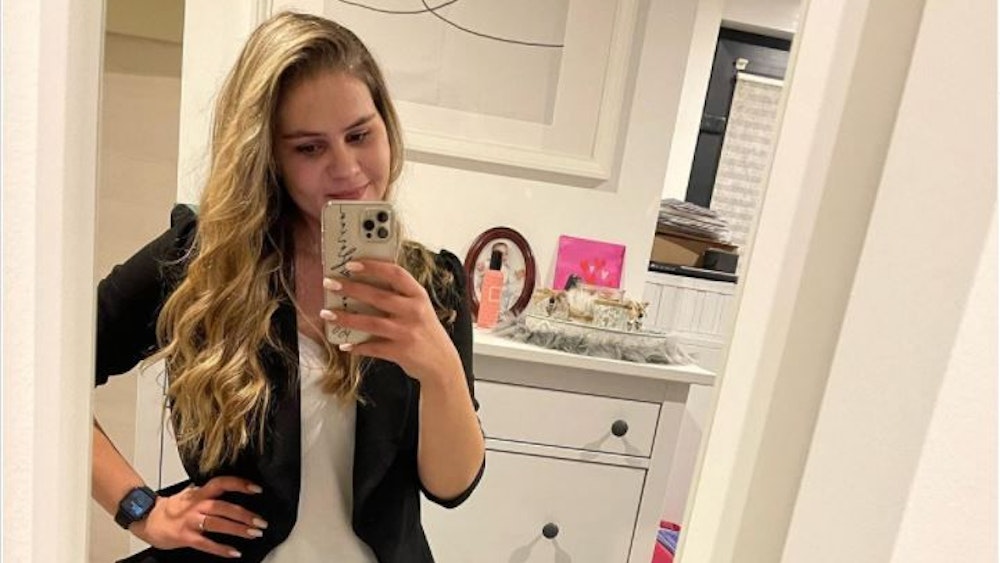 Sylvana Wollny zeigt regelmäßig auf ihrem Instagram-Account stolz ihren neuen Körper wie hier am 29. Oktober. Sie macht ein Selfie vor einem Spiegel.