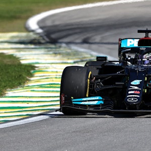 Lewis Hamilton in seinem Mercedes beim Großen Preis von Brasilien