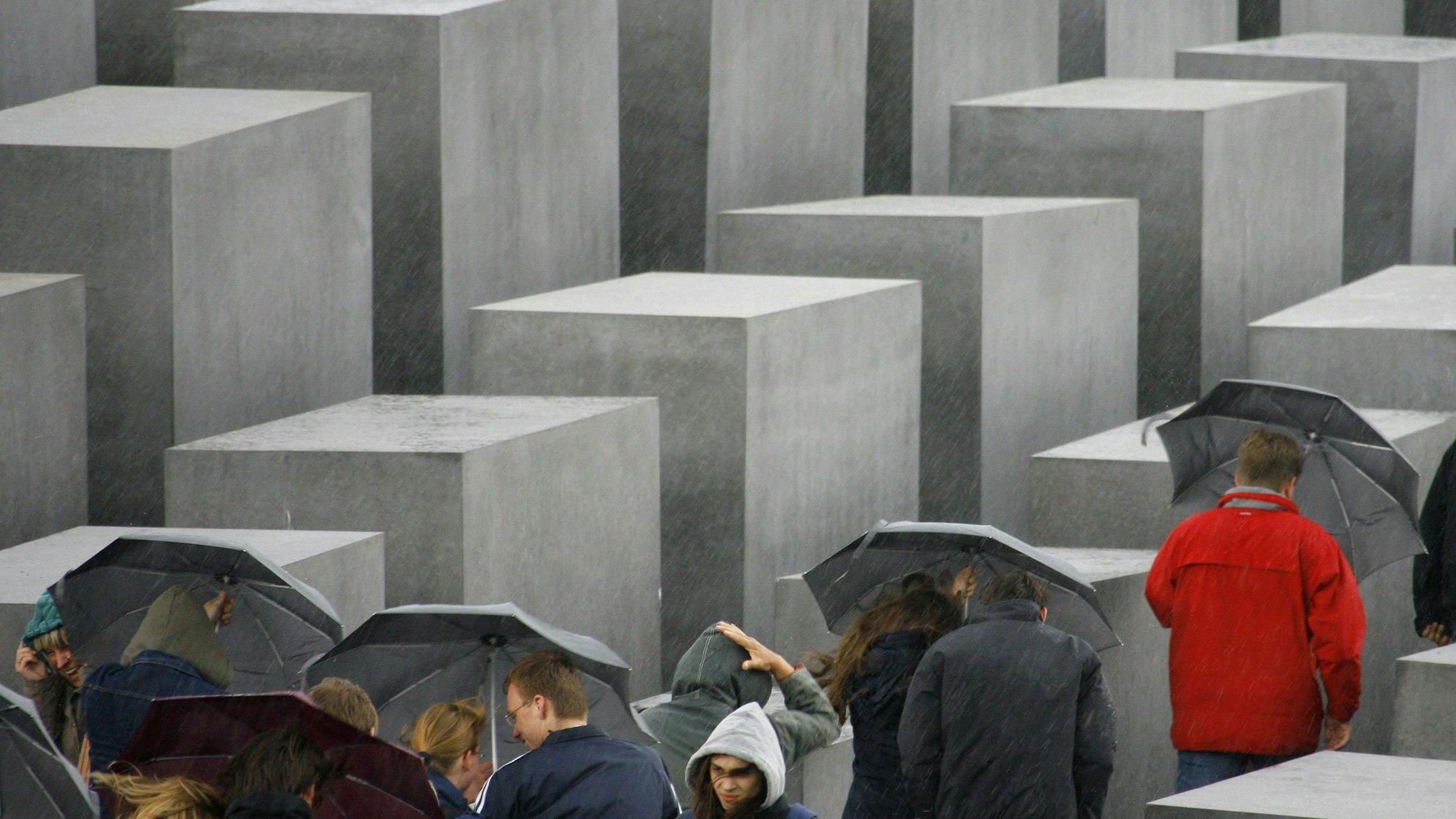 Unfall in Berlin: Am Holocaust-Mahnmal kam es zu einem folgenschweren Unfall. Unser Bild zeigt das Holocaust-Mahnmal im Jahr 2007.