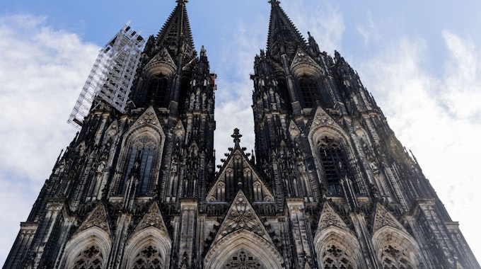 Ein undatiertes Foto des Kölner Doms – am 1. April fand hier ein besonderes Chor-Konzert statt.