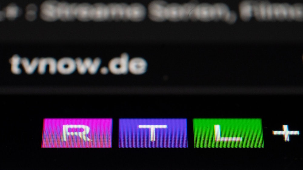 Das Logo der Streamingplattform RTL+ ist unter der Web-Adresse „tvnow.de“ zu sehen.