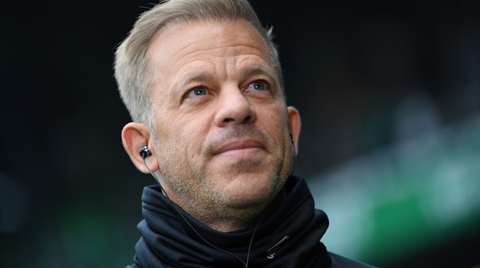 Markus Anfang am Rande eines Spiels von Werder Bremen.