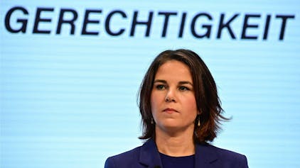 Annalena Baerbock (hier am 24.11.2021 in Berlin) hat sich zu möglichen Schritten gegen die Corona-Pandemie geäußert.