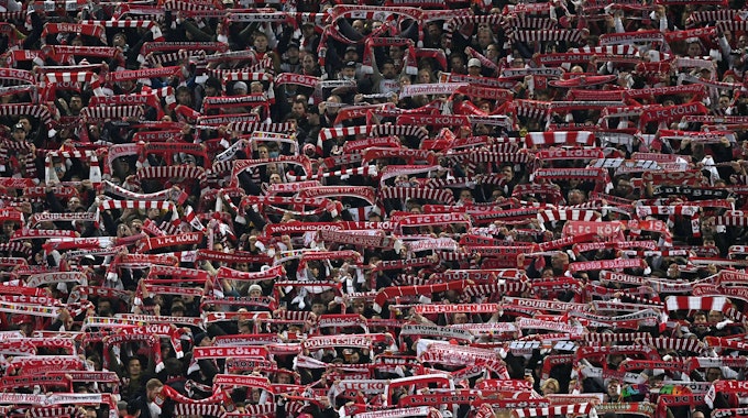 Blick in den Fan-Block des 1. FC Köln