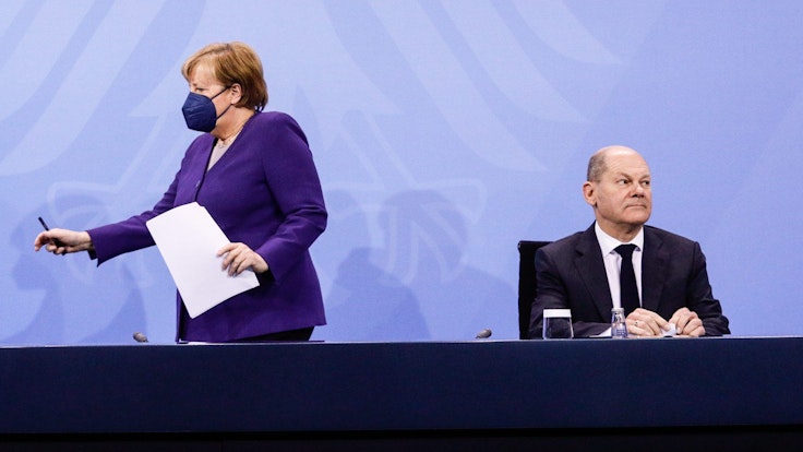 Nach dem Corona-Gipfel am 2. Dezember 2021: Noch-Kanzlerin Angela Merkel hat unter anderem einen Lockdown für Ungeimpfte beschlossen.
