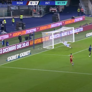 Screenshot eines Torschusses von Nicolo Zaniolo im Spiel zwischen AS Rom und Inter Mailand.