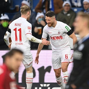 Salih Özcan jubelt für den 1. FC Köln gegen Arminia Bielefeld.