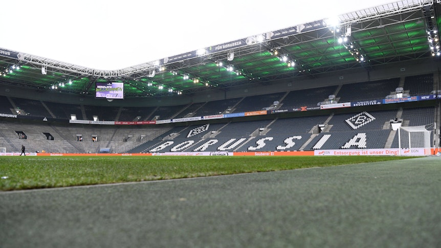 Der leere Borussia-Park vor dem Bundesliga-Spiel zwischen Borussia Mönchengladbach und Greuther Fürth am 20. November 2021.
