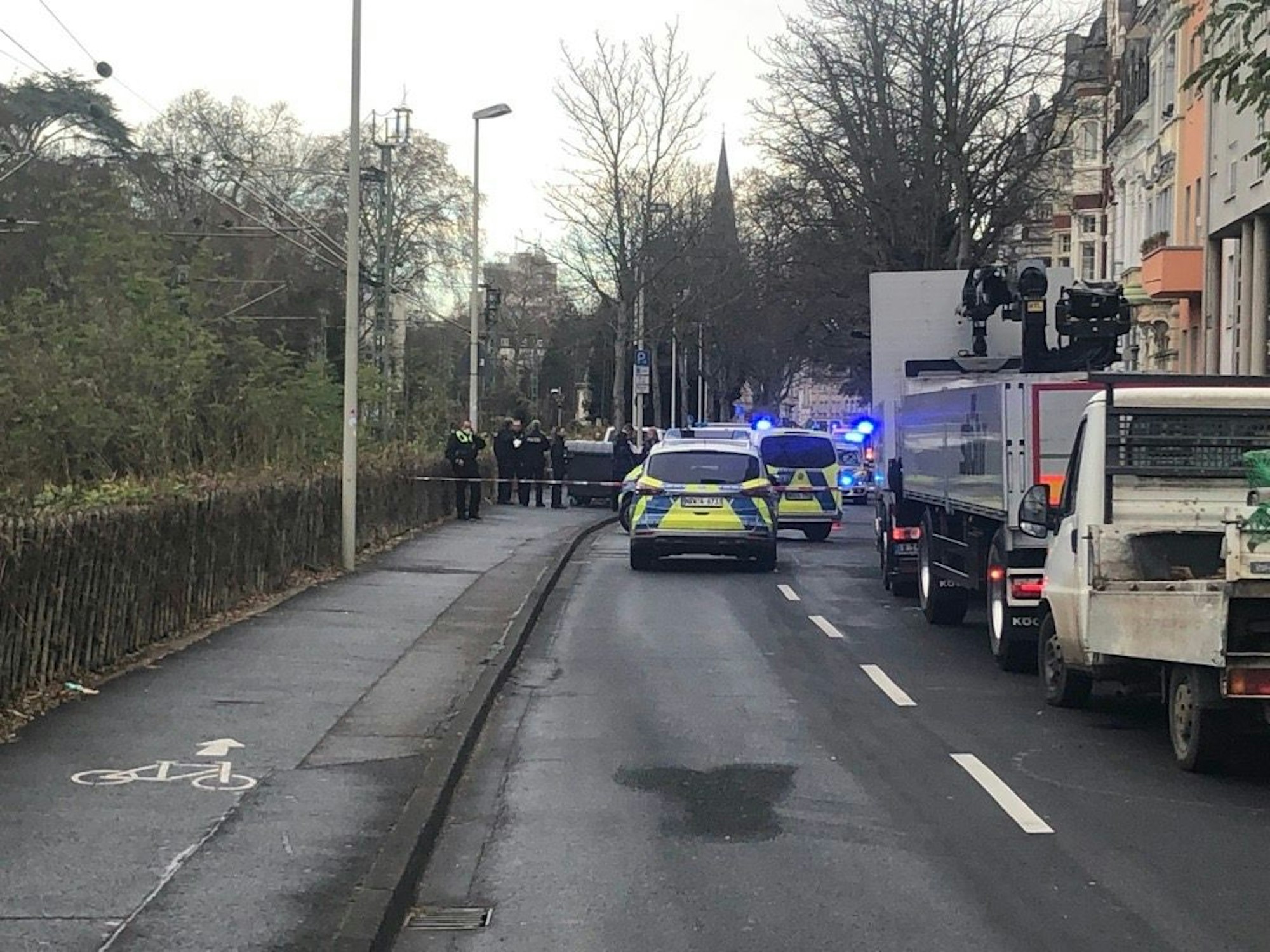 Gefahrenlage in Bonn: Polizist gibt Schuss ab