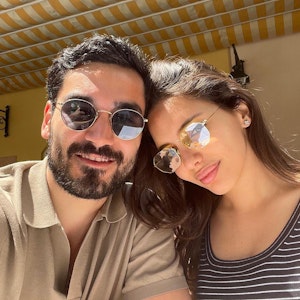 Ilkay Gündogan und Freundin Sara Arfaoui beim gemeinsamen Italien-Urlaub auf einem Selfie