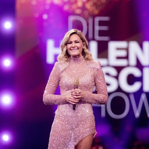 Helene Fischer, Schlagerstar, tritt während der Aufzeichnung der "Helene Fischer-Show" in der Messehalle 6 auf