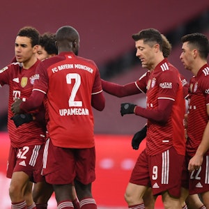 Bayern München bejubelt ein Tor gegen Mainz 05 in der Bundesliga.