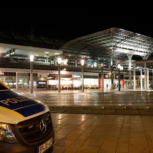 Am Breslauer Platz ist die Hauptwache der Bundespolizei, die für den Hauptbahnhof verantwortlich ist. Foto: Arton Krasniqi